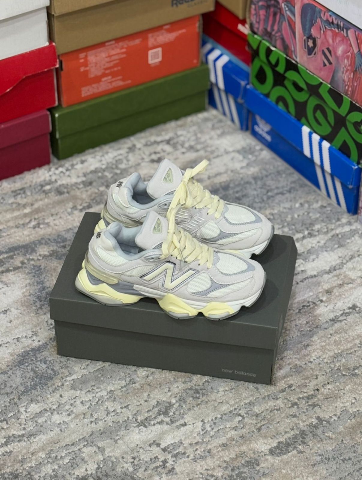 NEW BALANCE 9060 DAMA