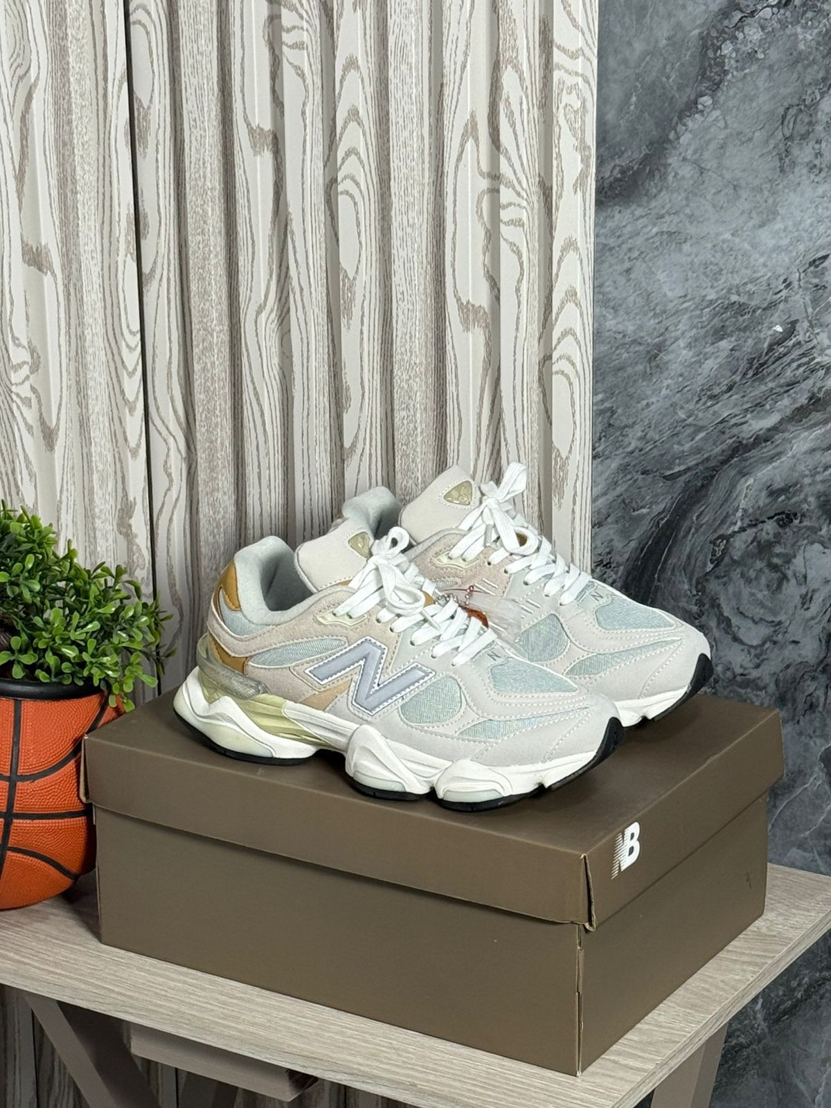 NEW BALANCE 9060 DAMA