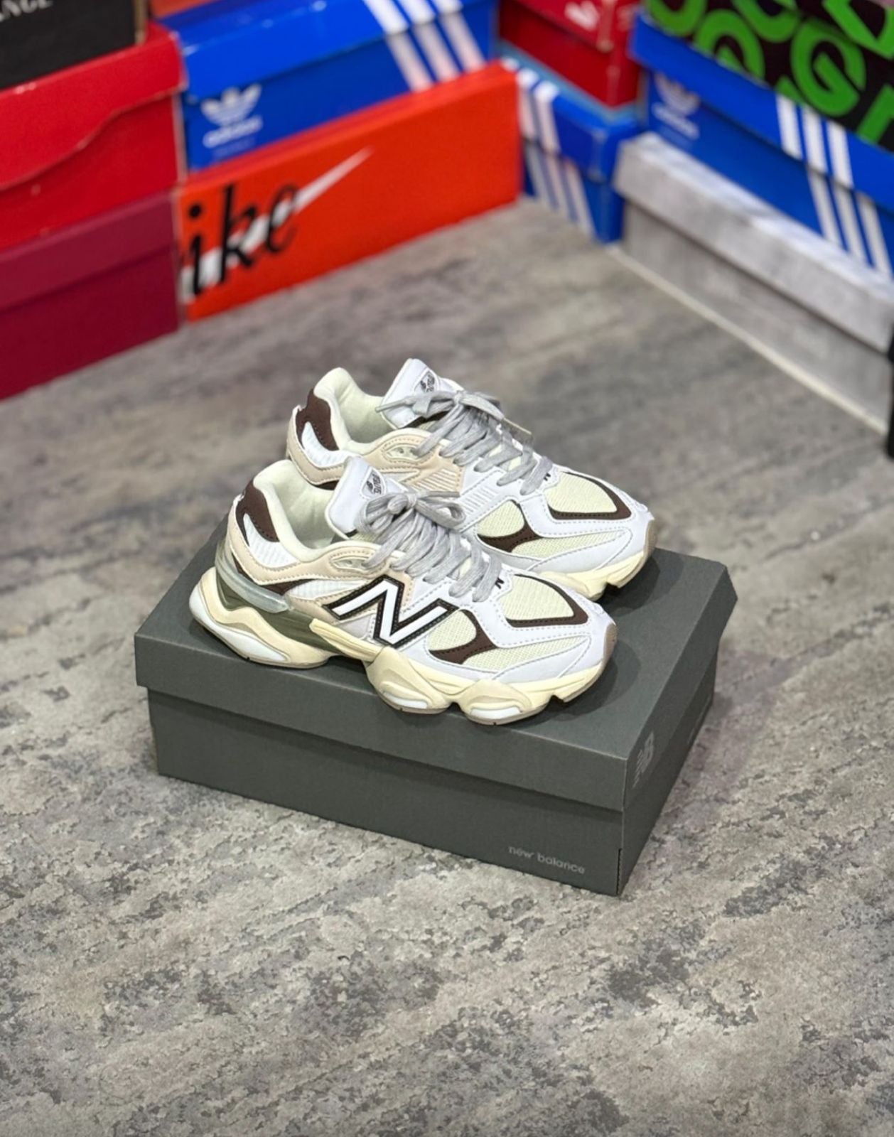 NEW BALANCE 9060 DAMA