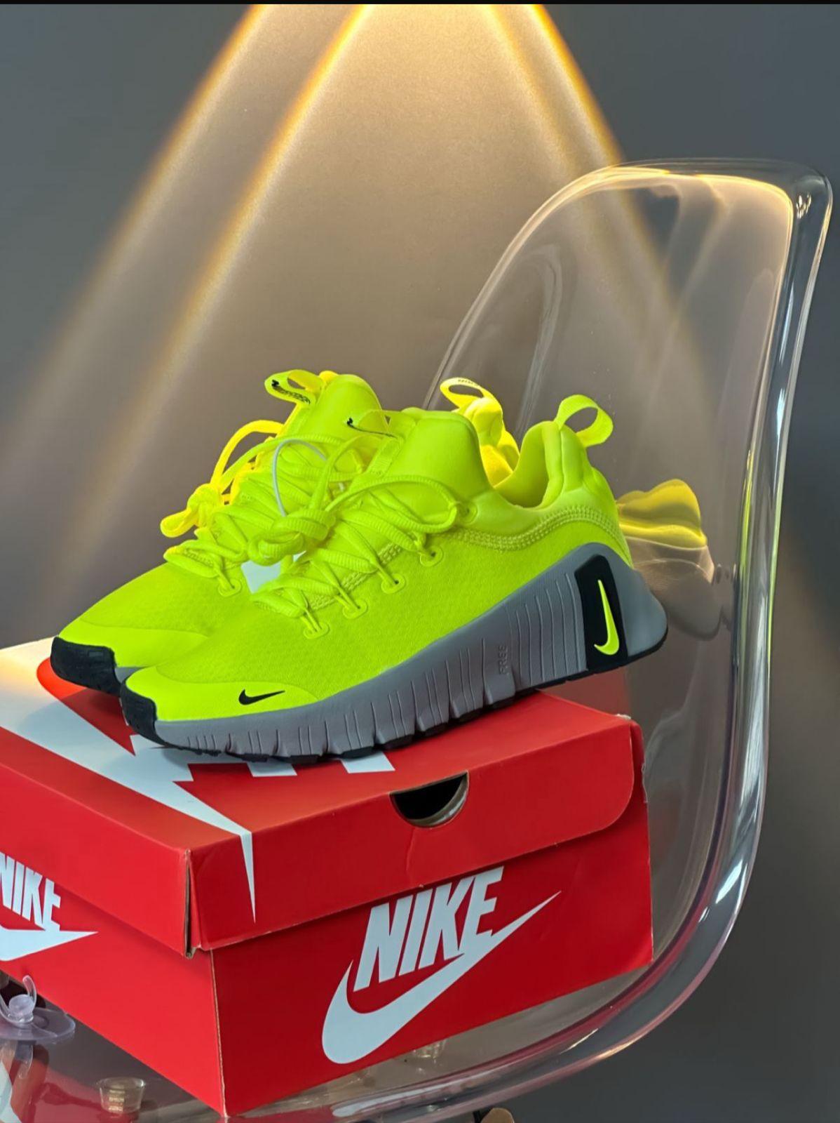 NIKE METCOM CABALLERO