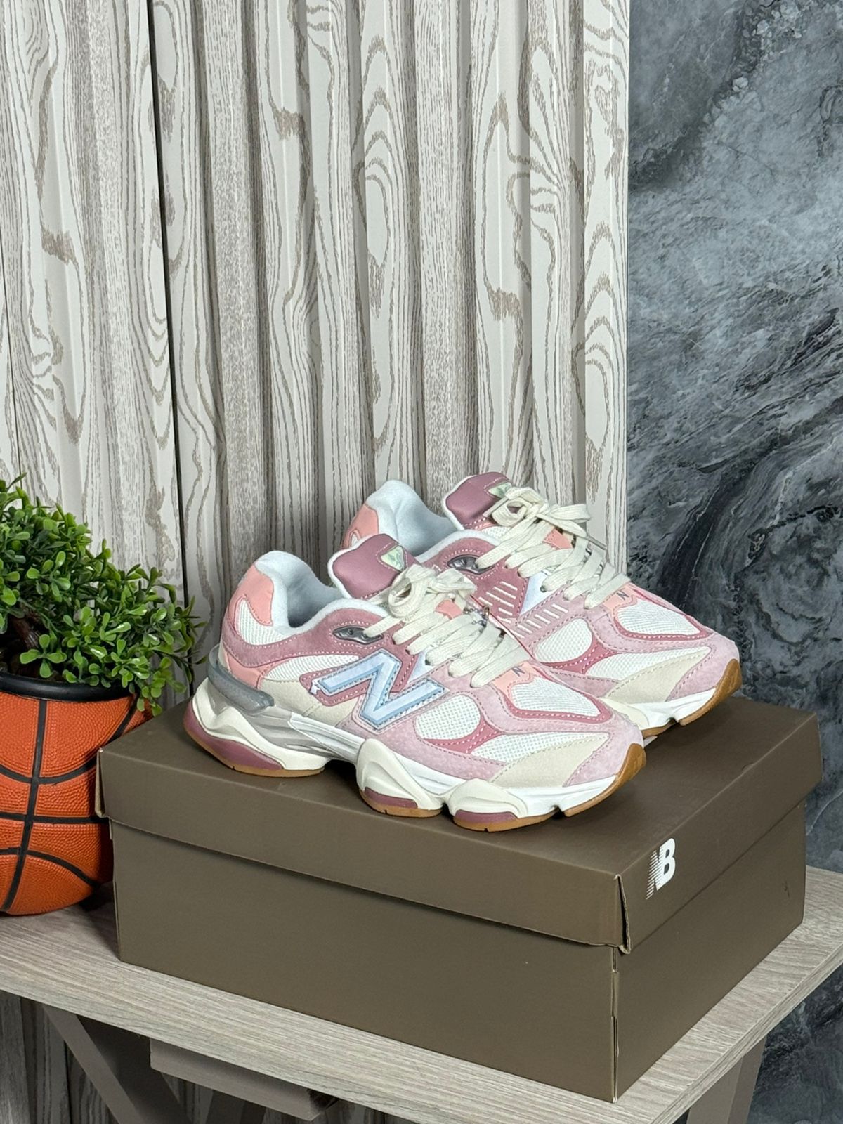 NEW BALANCE 9060 DAMA