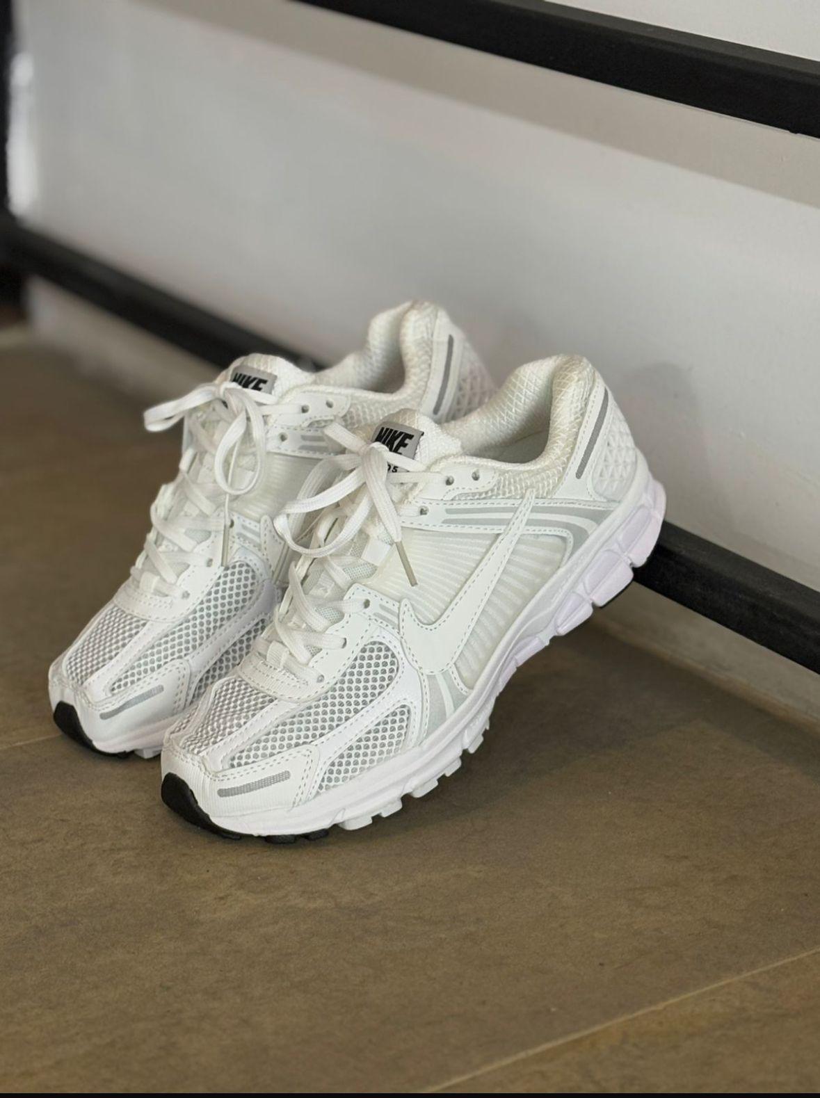 NIKE VOMERO 5 CABALLERO