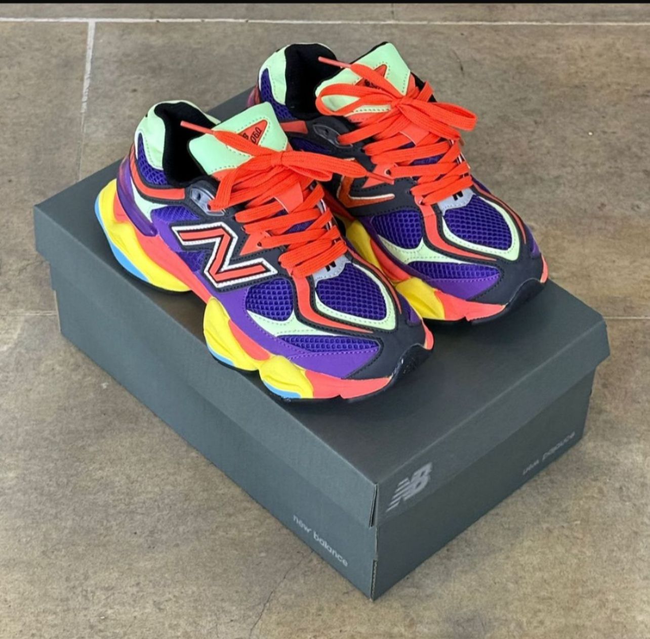 NEW BALANCE 9060 DAMA