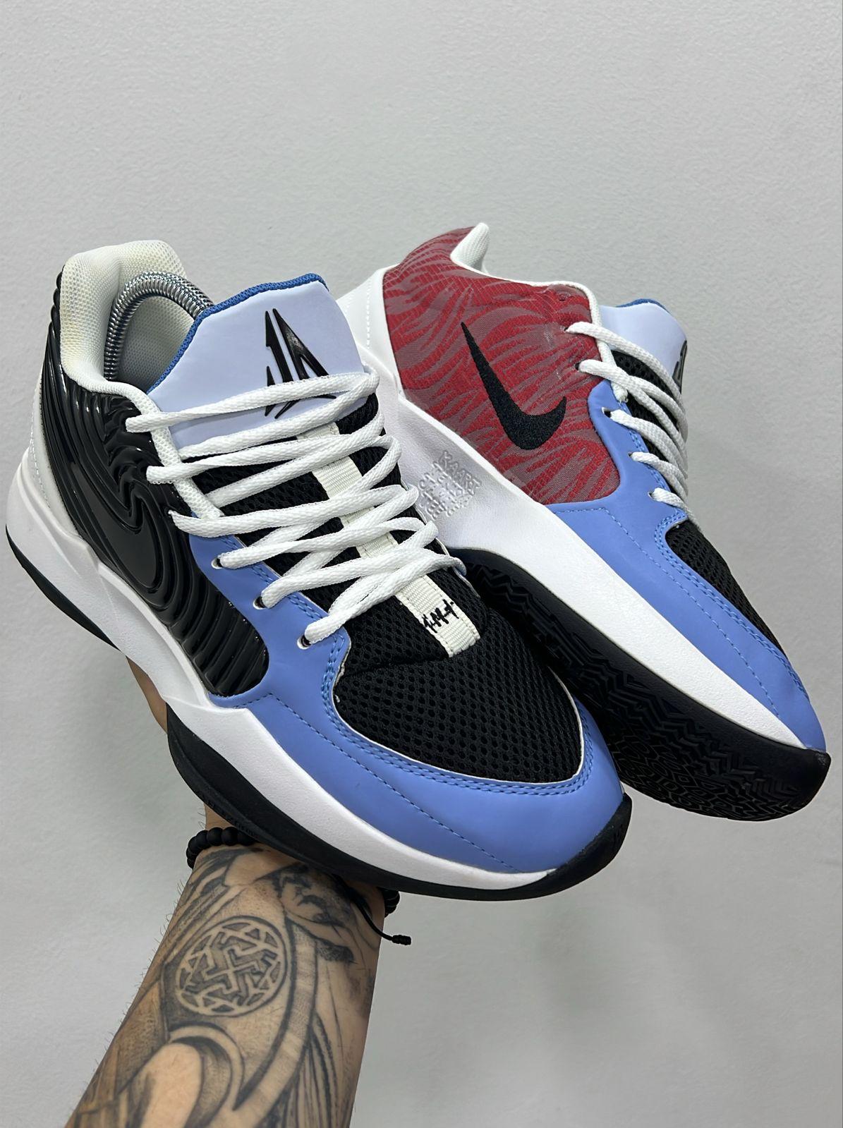 NIKE J.A MORAN CABALLERO