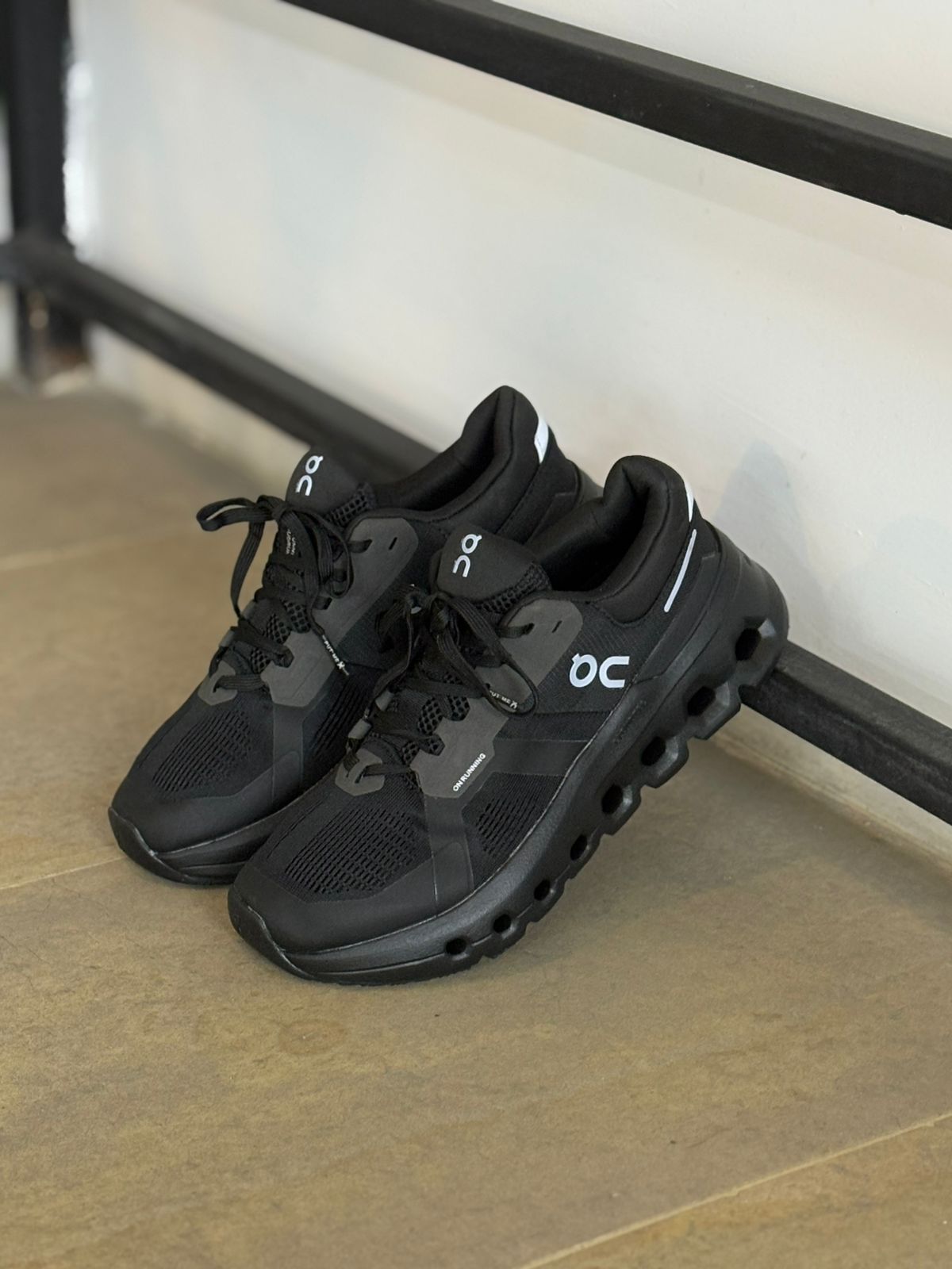 ON CLOUD DAMA Y CABALLERO