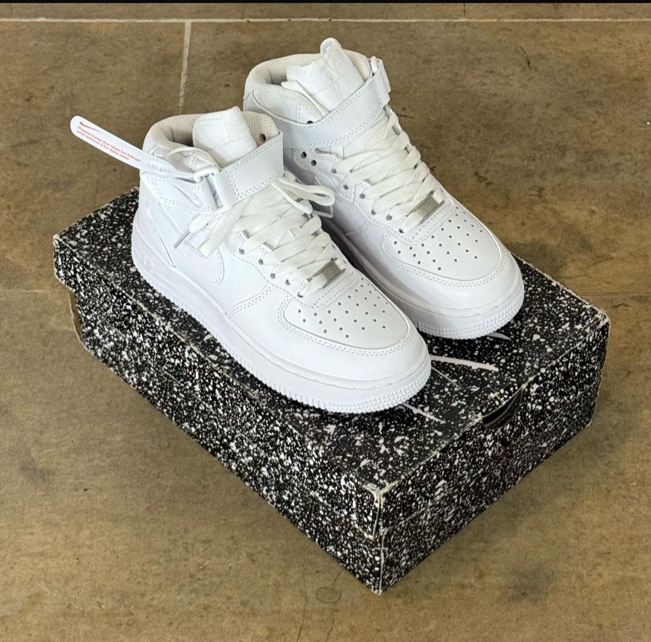 NIKE AF1 BOTA DAMA Y CABALLERO