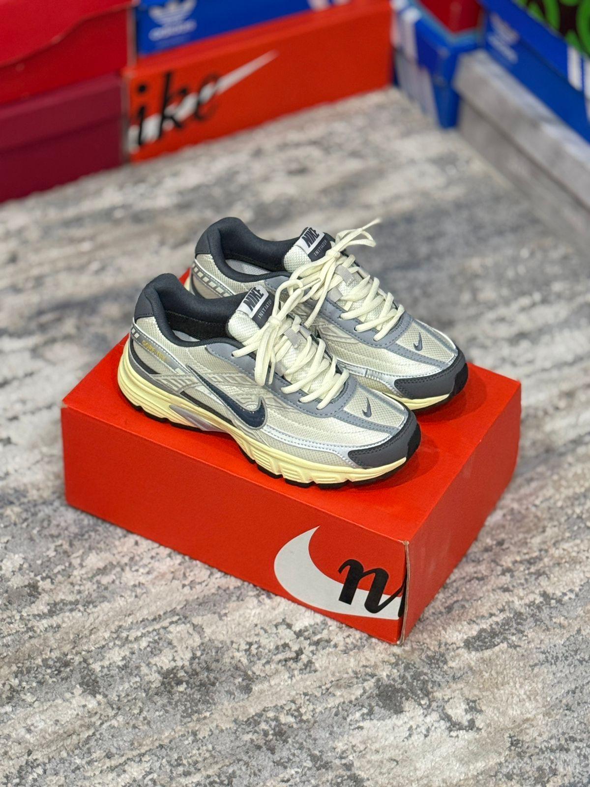 NIKE INITIATOR CABALLERO