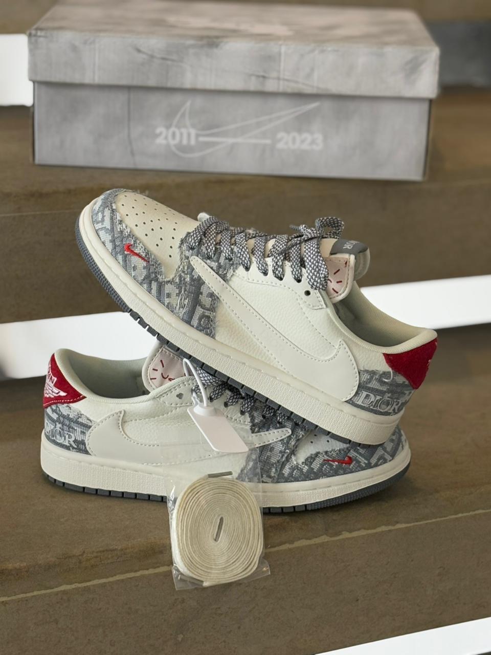 JORDAN R1 TRAVIS CABALLERO