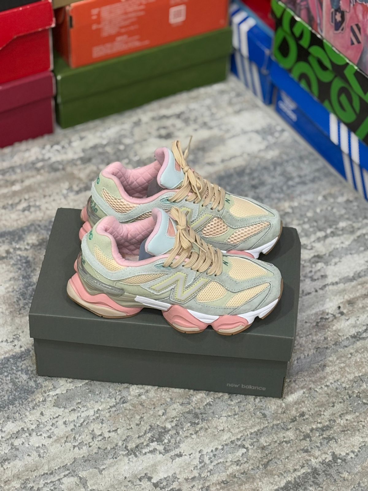 NEW BALANCE 9060 DAMA