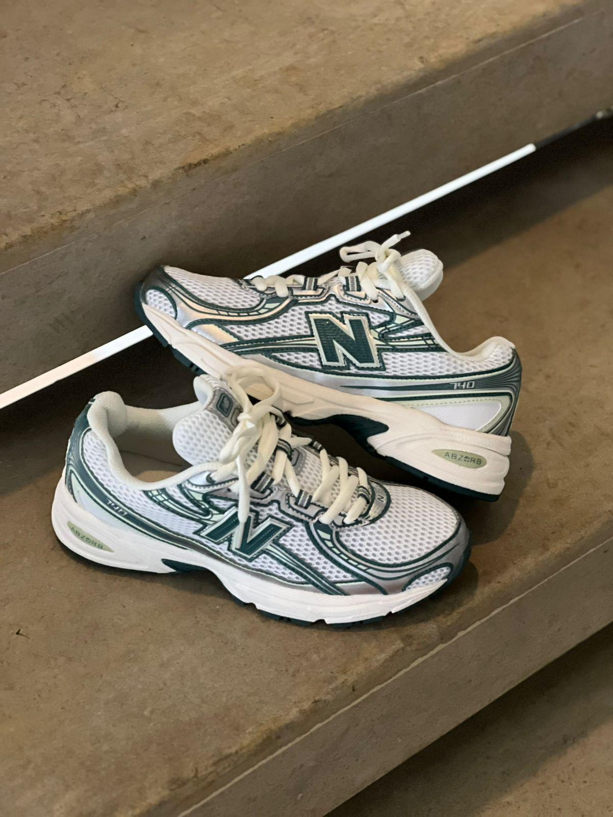 NEW BALANCE 740 DAMA