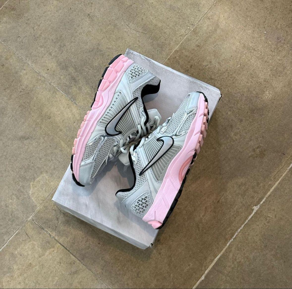 NIKE VOMERO 5 DAMA