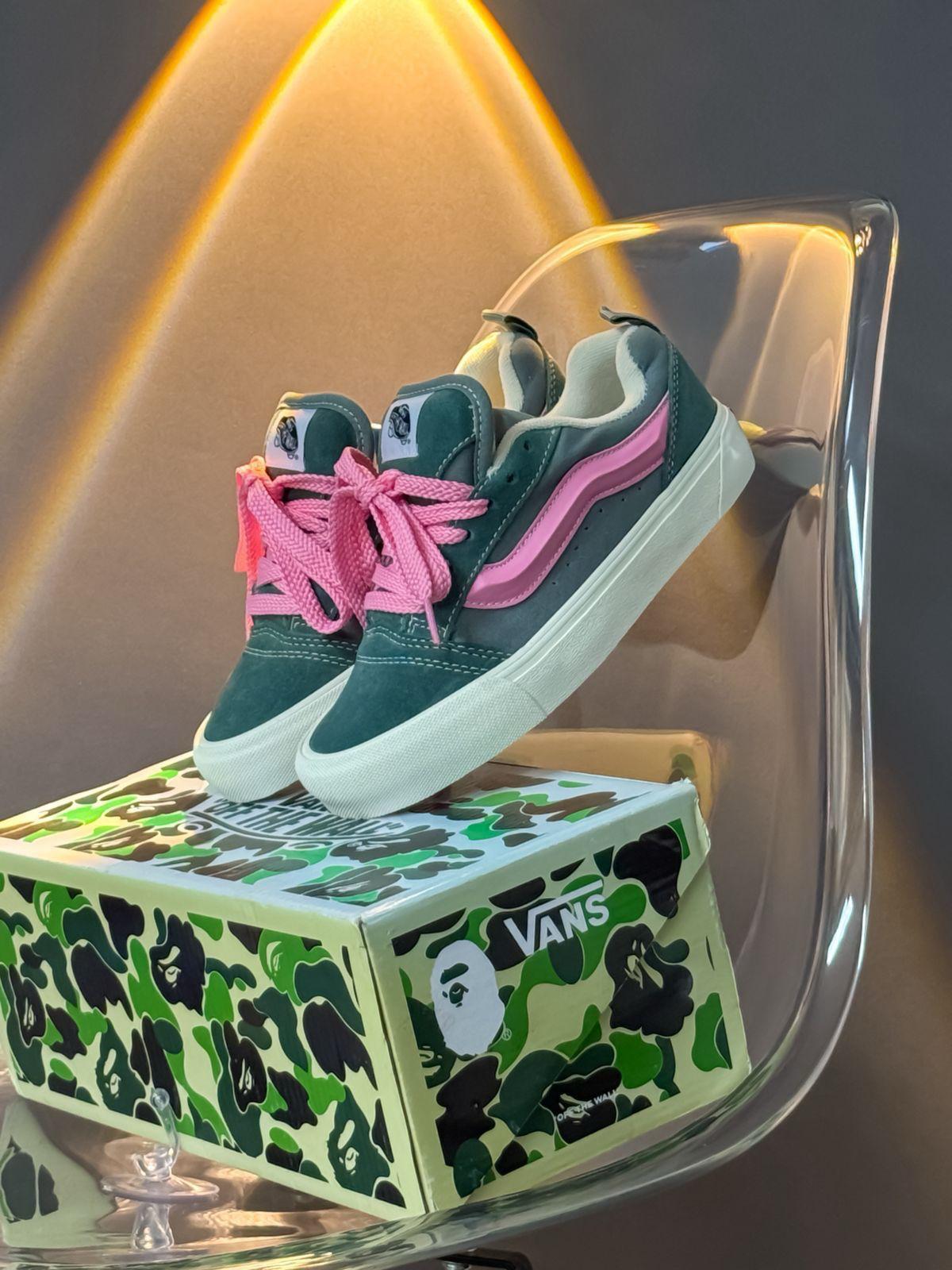 VANS KNU DAMA