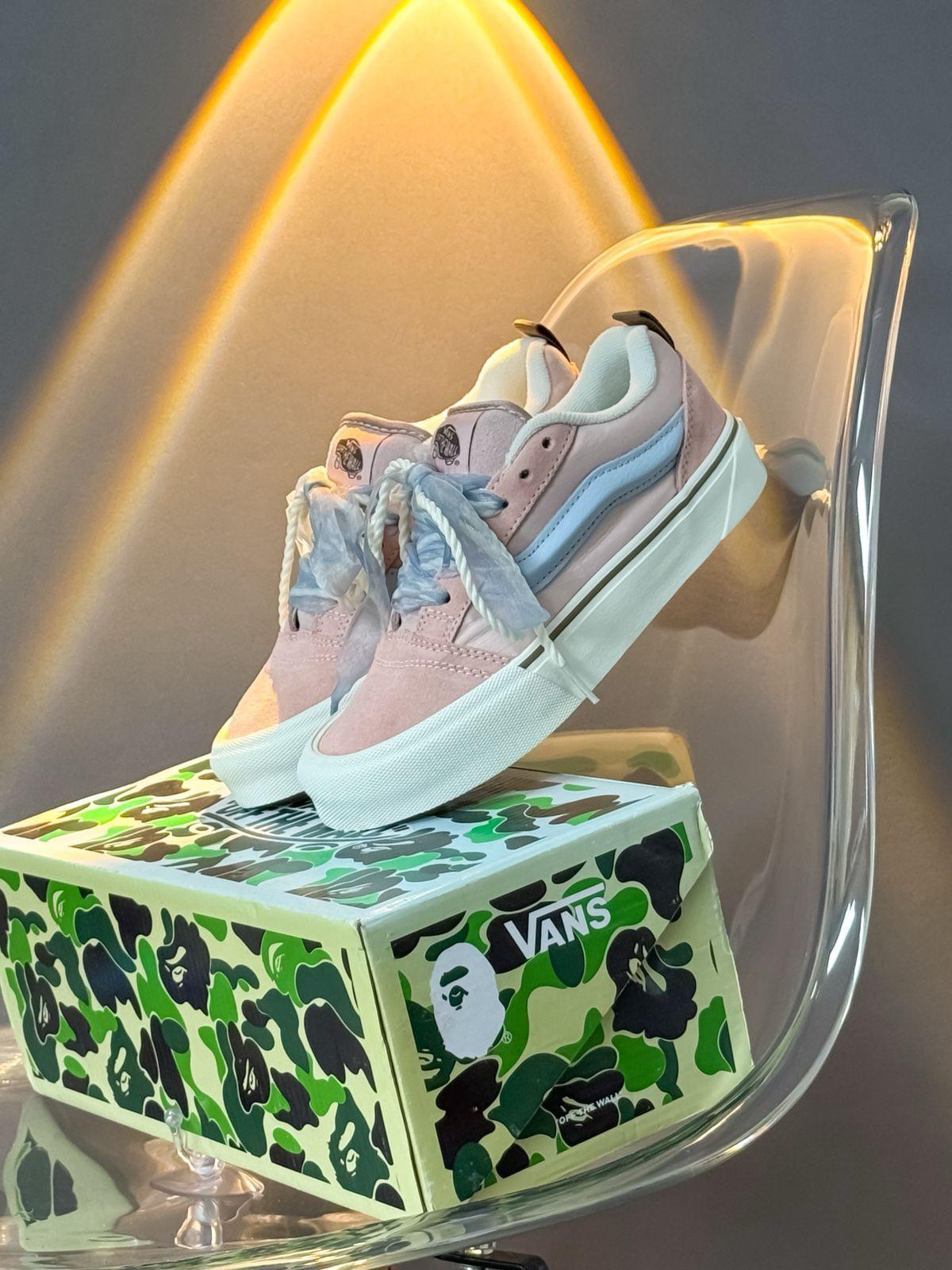 VANS KNU DAMA