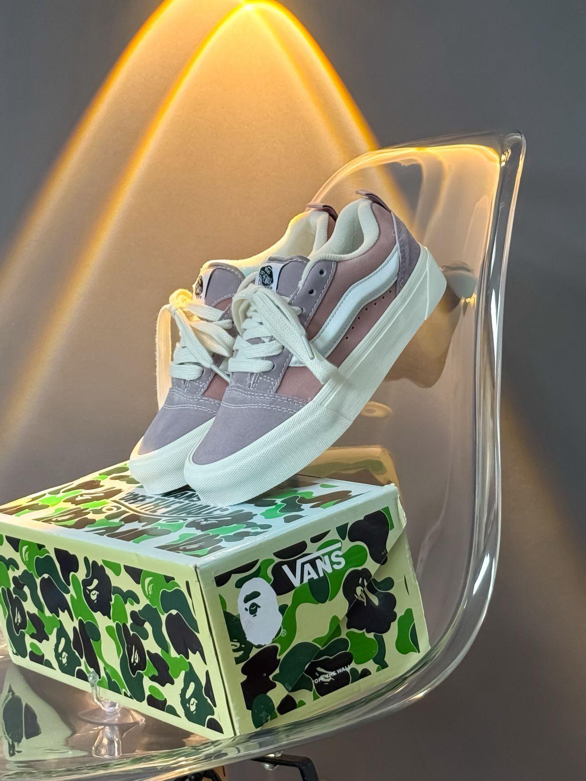 VANS KNU DAMA