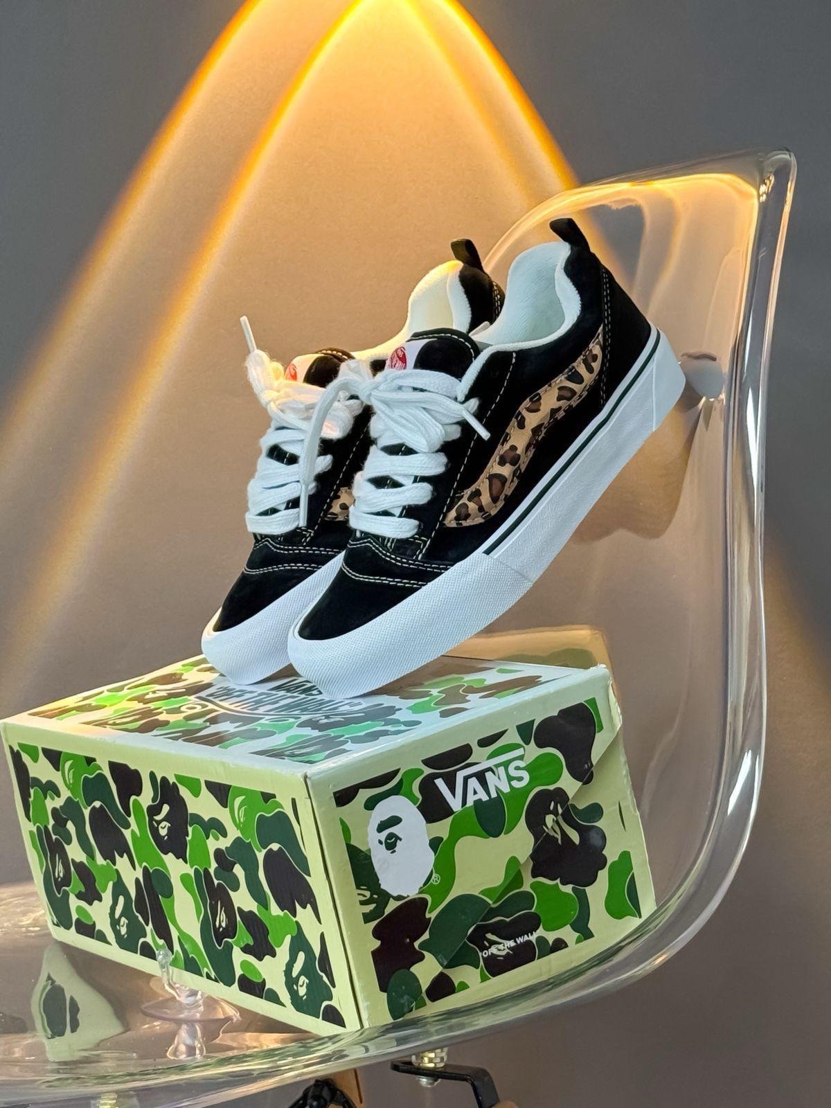 VANS KNU DAMA
