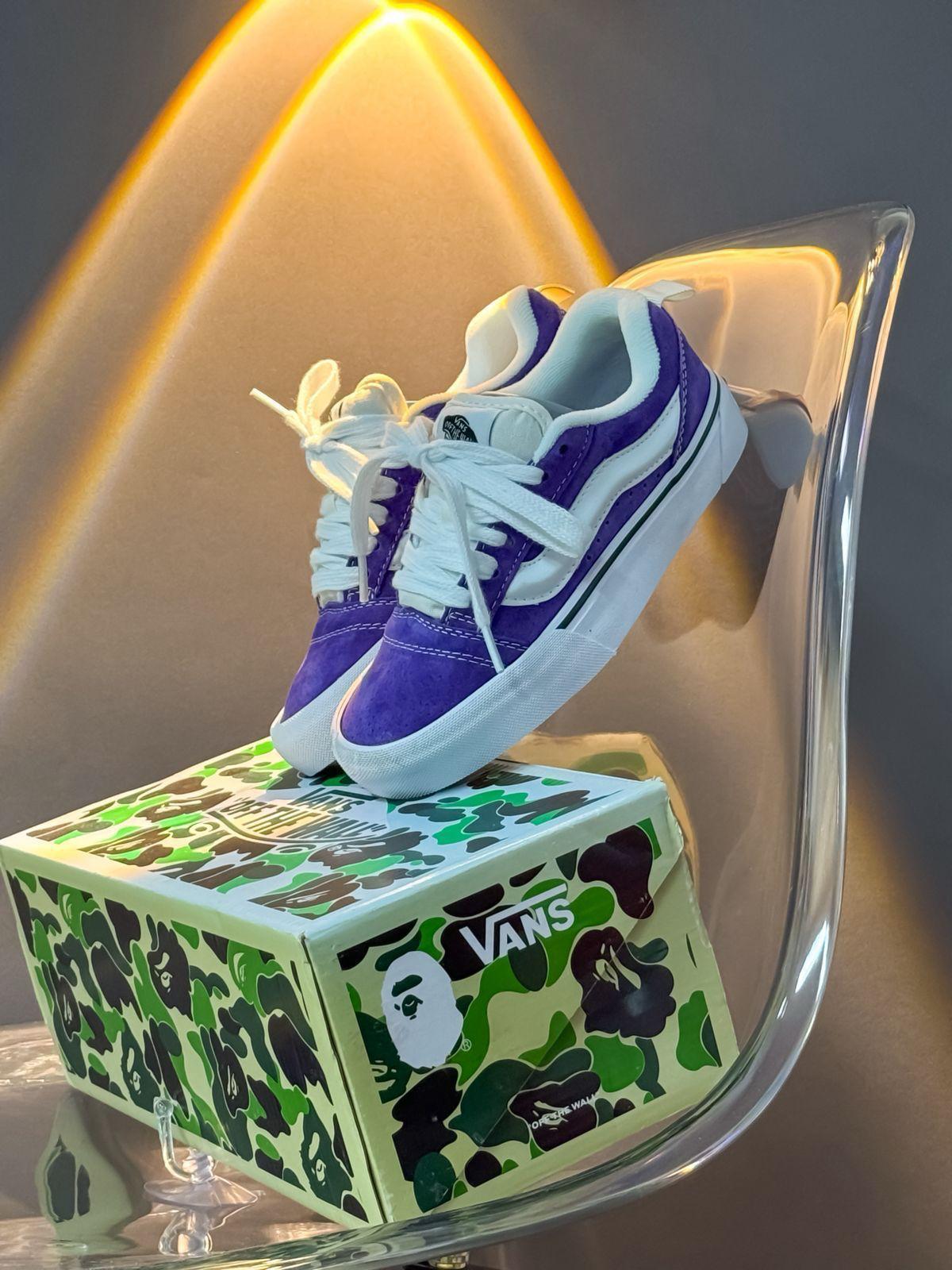 VANS KNU DAMA